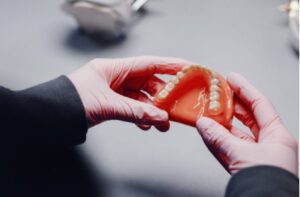 zobna proteza za vsakogar 